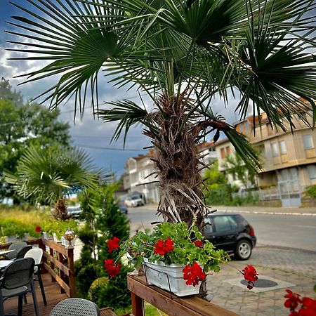Conti Hotel & Restaurant Gjakova Eksteriør bilde