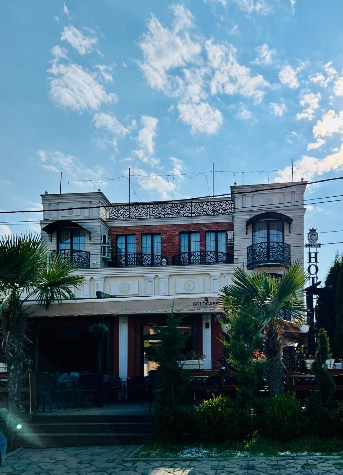 Conti Hotel & Restaurant Gjakova Eksteriør bilde